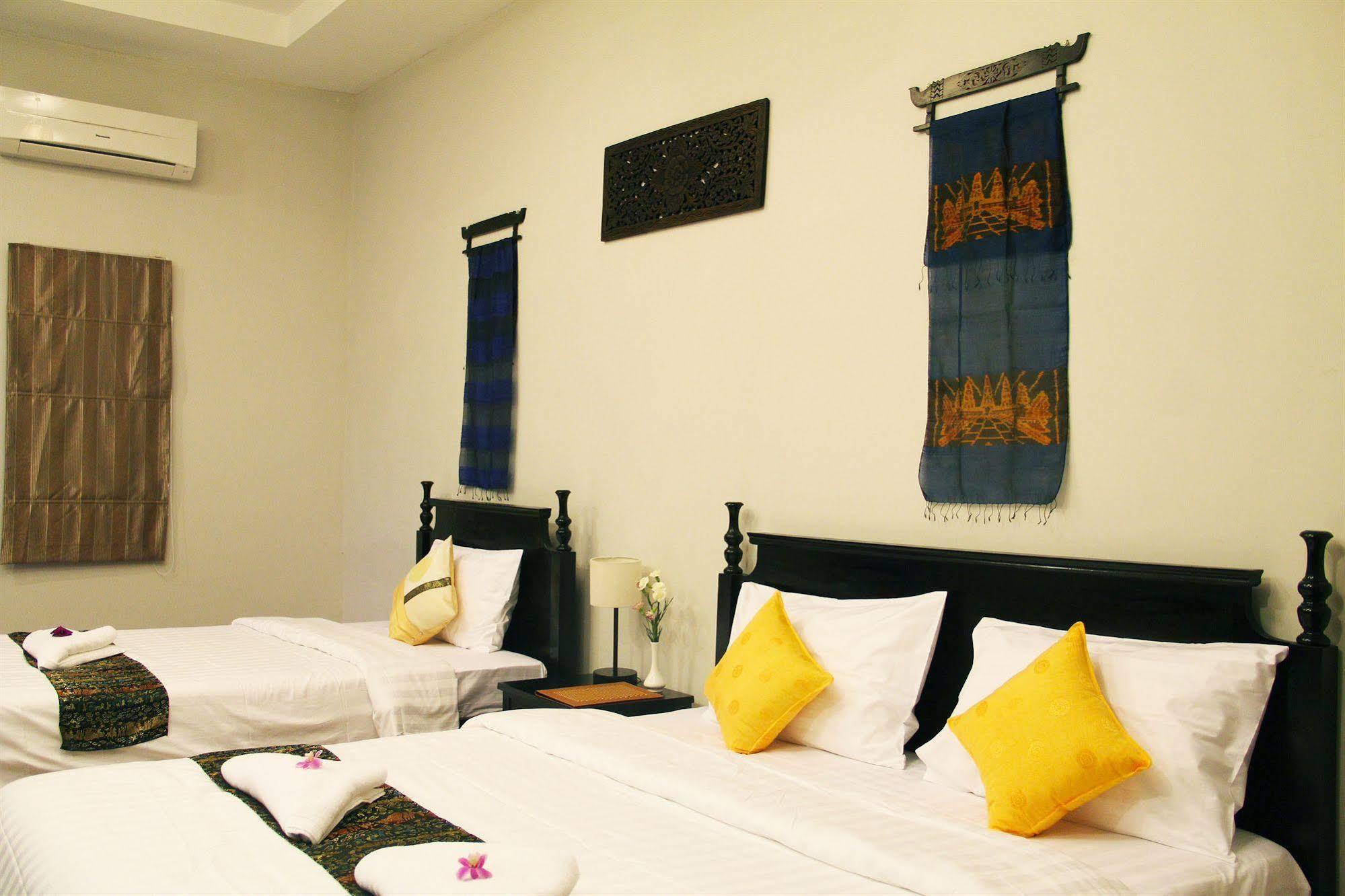 Cozy Boutique Hotel Phnom Penh Exterior photo