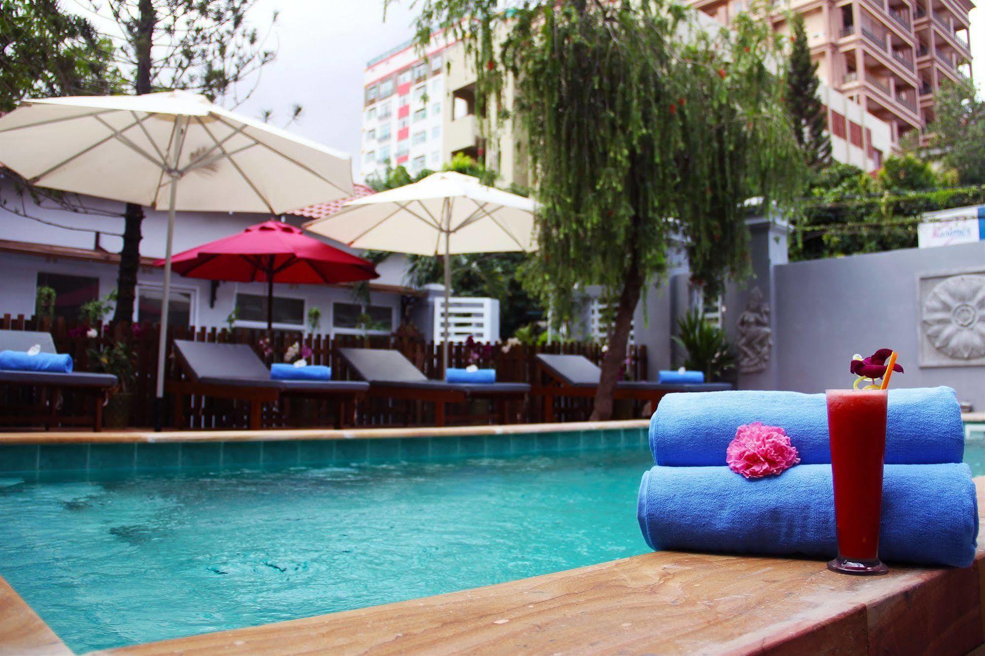 Cozy Boutique Hotel Phnom Penh Exterior photo